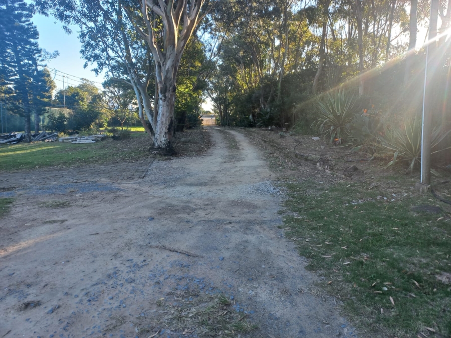 5 Bedroom Property for Sale in Gonubie Eastern Cape